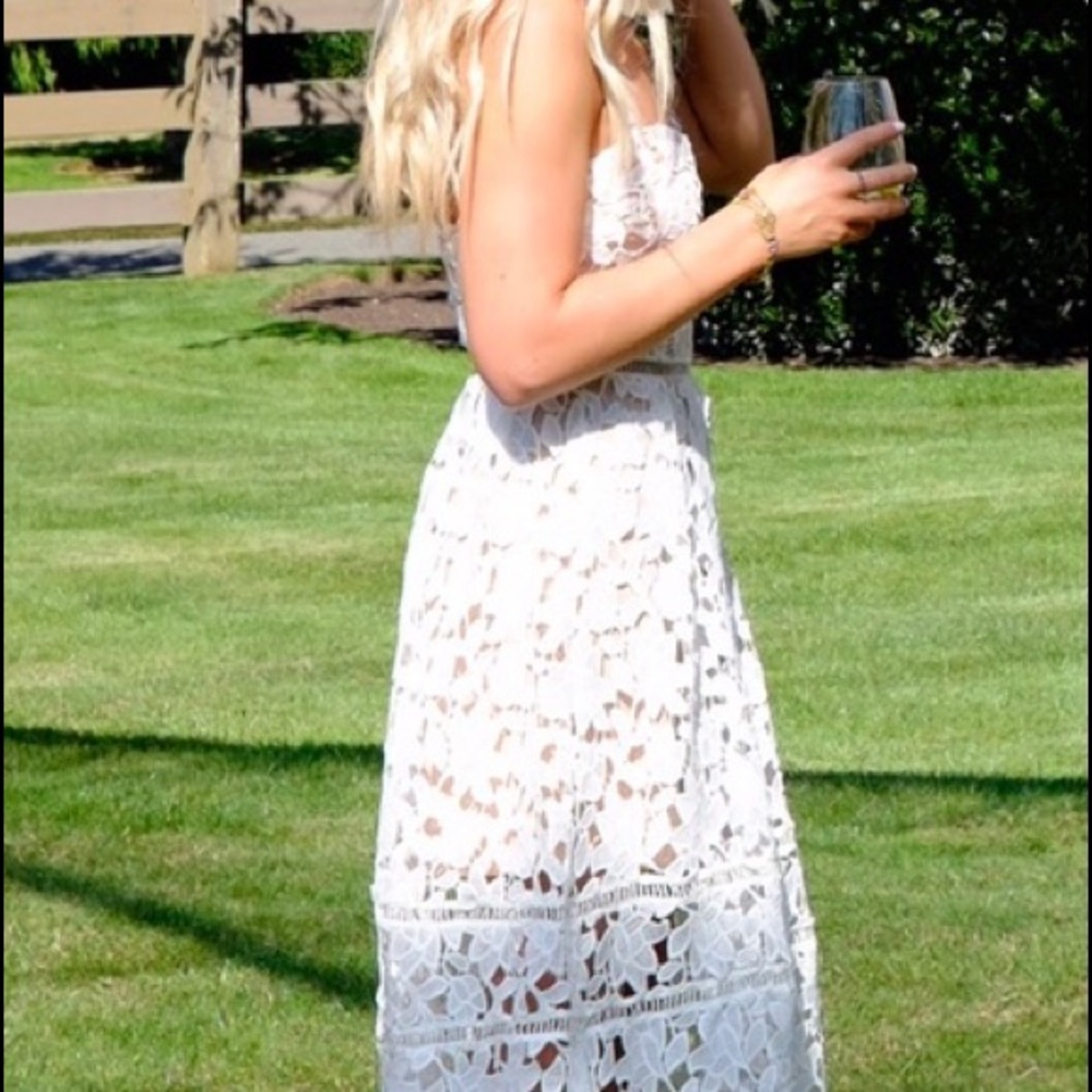 Lulus White MIDI Dress w. Removable straps